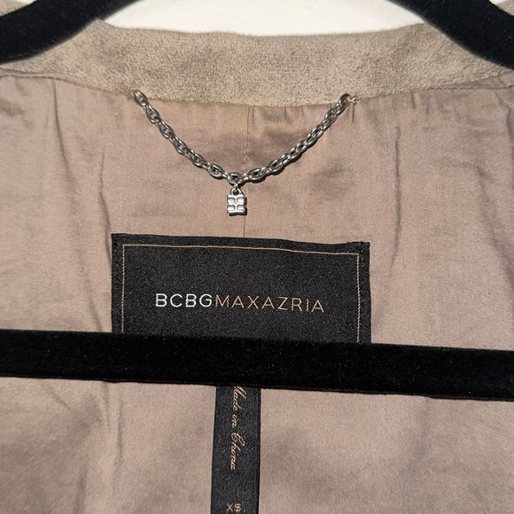 BCBG Maxazria Khaki Faux Suede Leather Sleeveless Button Up Vest - Picture 7 of 8